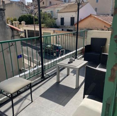 Stud terras Ville Corniche 2 pers stat gratuit rue Modif suivt possib et accord exclusif
