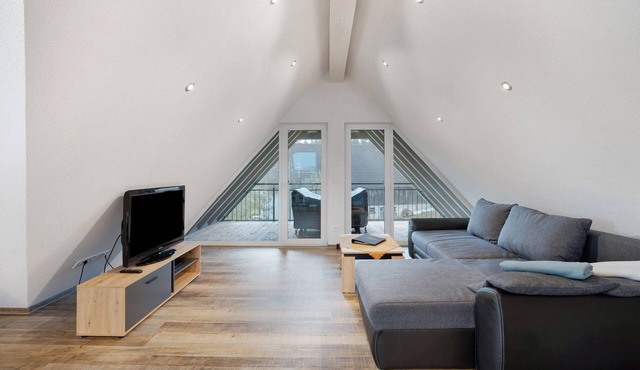 Studio Apartment 'Ferienwohnung Maurer' with Shared Garden, Balcony and Wi-Fi