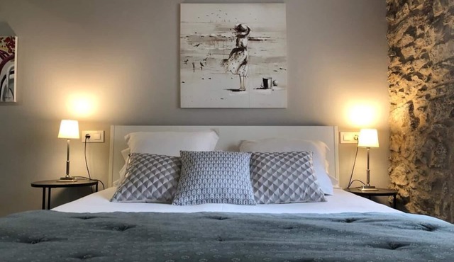Studio 150 m. Cathedral - garden, terrace, wifi - Ground floor