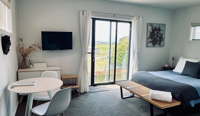 Studio 2, Studio Two - Tasman View Accommodation