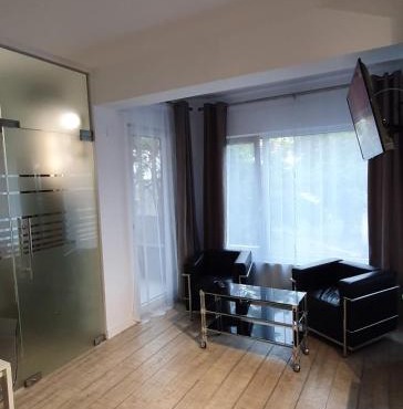 Studio 22