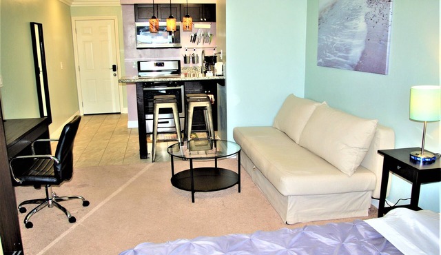 Studio #3, private entrance/kitchen/bathroom