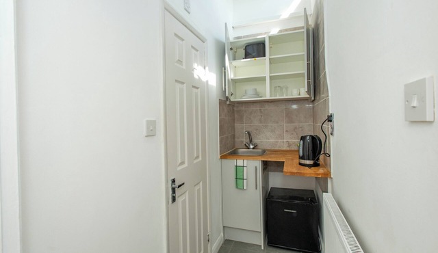 Studio 3 - Rear, 1st Floor