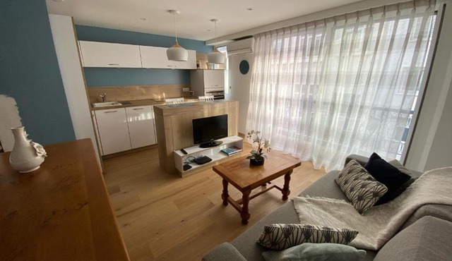 Studio 30 M2 Hyper centre, Neuf, Parking Gratuit, 3 Étoiles