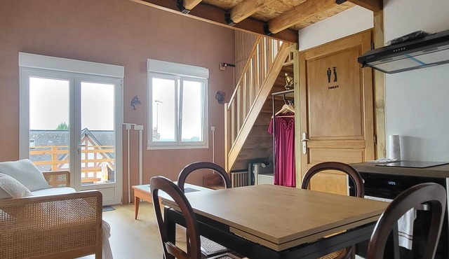Studio 5 - Duplex 45m2 with all comforts. 8m2 terrace with garden furniture.