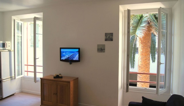 Studio 5 minutes walk from the sea