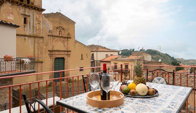 Studio 5' with Sea View and Private Terrace