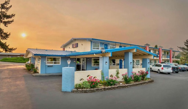Studio 6 Suites - Albany, OR