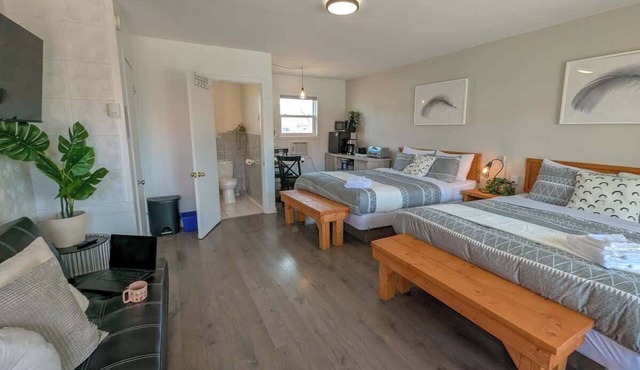 Studio 9 | 2 Min Waterfront | BBQ & Fireplace