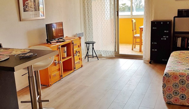 Studio any comfort 2 people in residence of standing