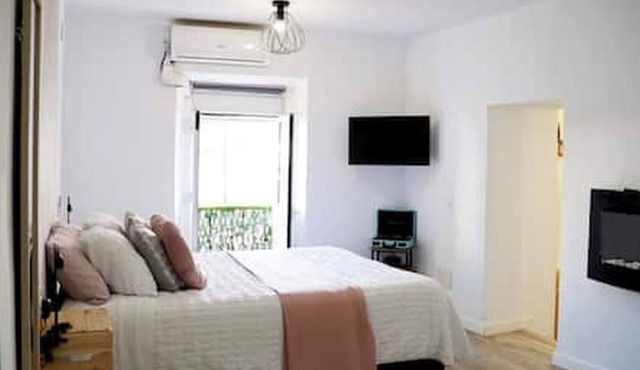 Studio Apartment 'Amores Loft Rural' with Wi-Fi and Air Conditioning