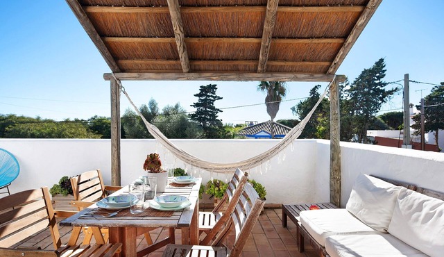 Studio Apartment 'Varadero Beach Penthouse' with Mountain View, Wi-Fi and Air Conditioning