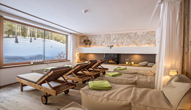 Studio Apartment “Ciasa ai Pini 208” near Ski Lifts with Mountain View Garden & Sauna