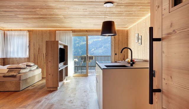 Studio Apartment 'Apis' with Mountain View, Shared Pool and Sauna