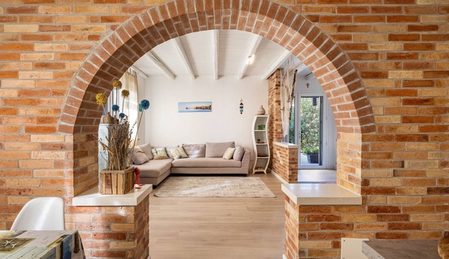 Studio Apartment 'Appartamento Brussa Beach' with Private Terrace, Wi-Fi and Air Conditioning