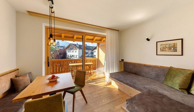 Studio Apartment 'Bozen' with Mountain View, Shared Garden and Wi-Fi