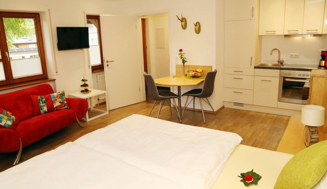 Studio Apartment "Schwarzwaldstüble" with Shared Terrace, Shared Garden & Wi-Fi