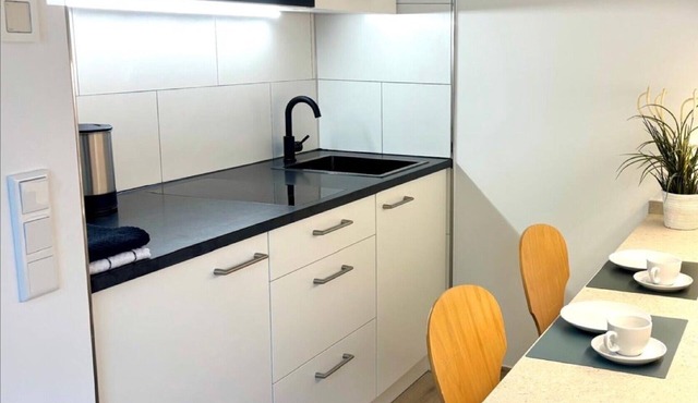 Studio Apartment '1' with Wi-Fi