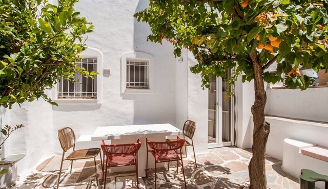 Studio Apartment '2' with Private Terrace, Wi-Fi and one Air Condition in the bedroom