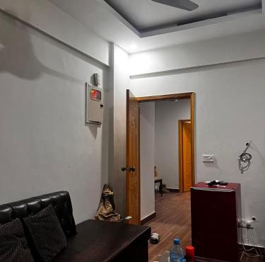 Studio Apartment 5 mins away from beach
