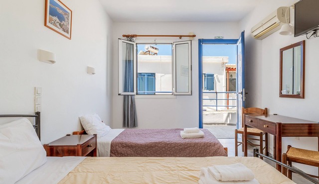 Studio Apartment 'Aegeo 1' with Sea View, Wi-Fi and Air Conditioning
