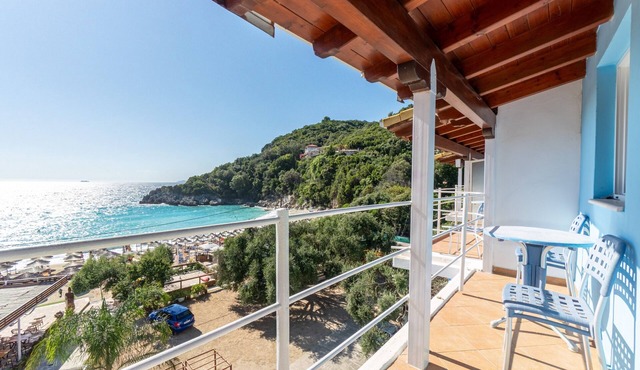 Studio Apartment 'Alex Bar Apartment 8' with Sea View, Wi-Fi and Air Conditioning