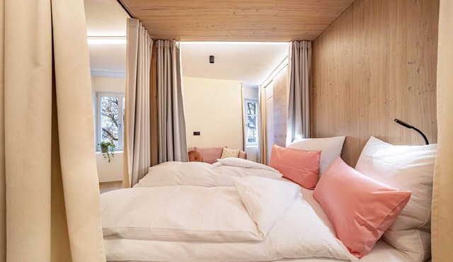 Studio Apartment 'Avia Living Anna' with Mountain View, Balcony and Wi-Fi