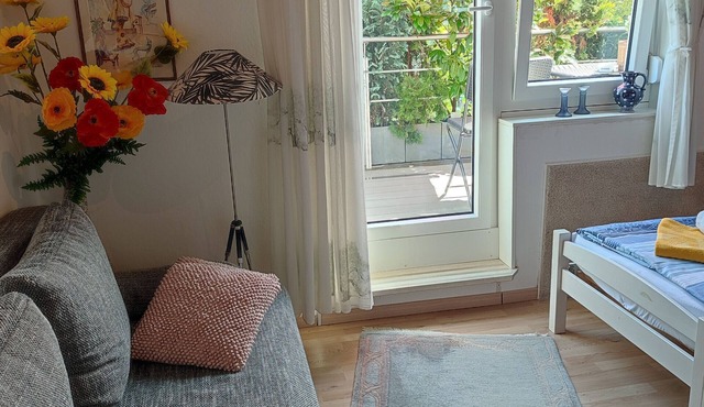 Studio Apartment 'B + E Röck' with Private Balcony and Wi-Fi
