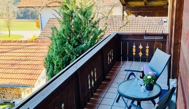 Studio Apartment 'Bergblick' with Mountain View, Balcony and Wi-Fi