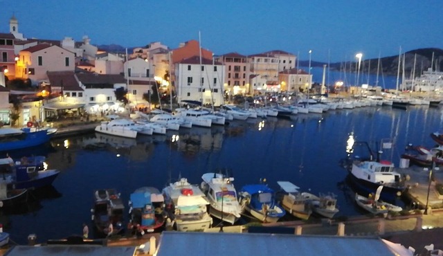 Studio Apartment "Casa Silvia" with Sea View, Balcony & Air Conditioning