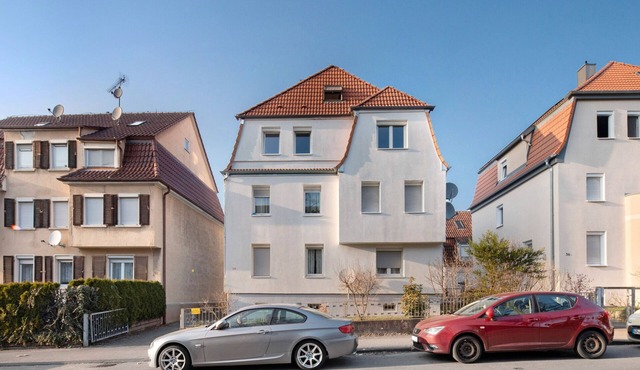 Studio Apartment 'Charming Bright Room' with Wi-Fi