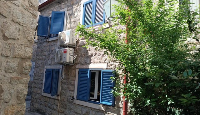 Studio Apartment Danka Old Town Budva