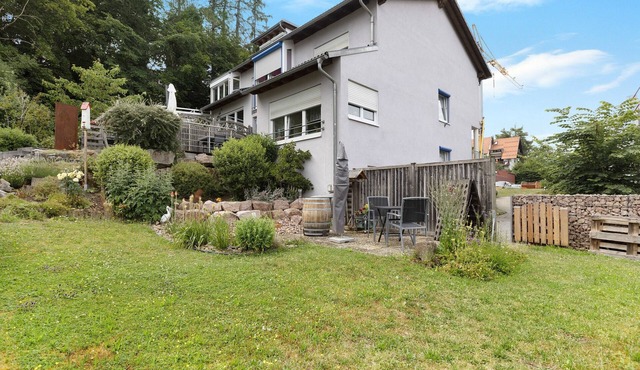 Studio Apartment 'Ferienwohnung Im Bohrer' with Terrace, Shared Garden & Wi-Fi