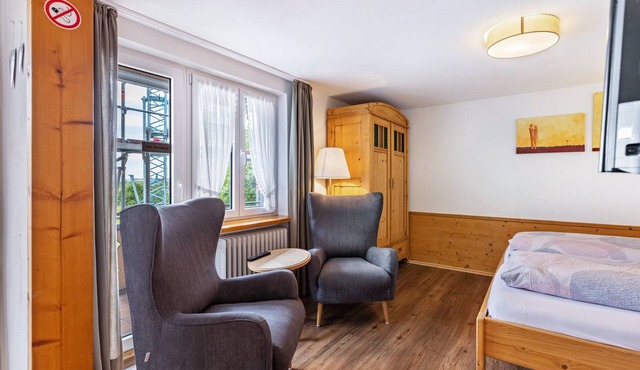 Studio Apartment 'Apartment 2' with Shared Garden, Balcony and Wi-Fi