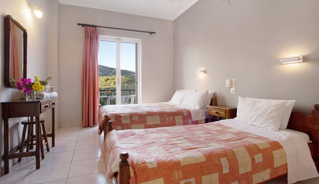 Studio Apartment "Dolphin Sea View 11" with Garden & Wi-Fi