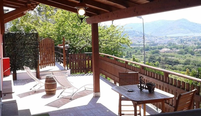 Studio-Apartment-Ensuite with Shower-Garden view-Arancio