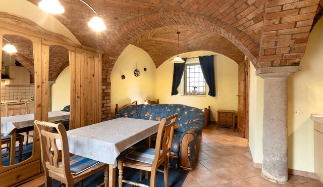 Studio Apartment 'Ferienwohnung Nr 2 Rose' with Shared Garden and Wi-Fi