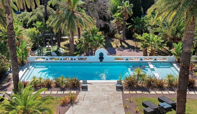 Studio Apartment 'Le Sémaphore' with Shared Pool, Wi-Fi and Air Conditioning