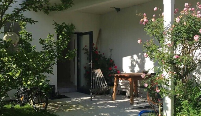 Studio Apartment 'Gartenstudio Peony' with Mountain View, Private Terrace and Wi-Fi