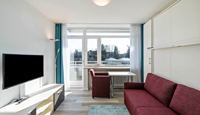 Studio Apartment "Huber Living Basic 206" with Balcony & Wi-Fi