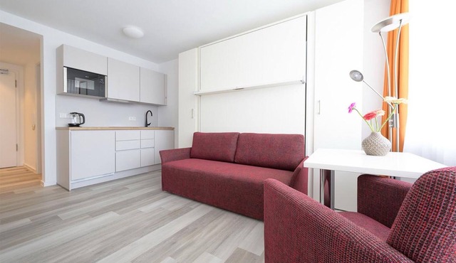 Studio Apartment 'Huber Living Basic 102' with Balcony and Wi-Fi
