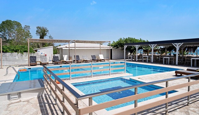 Studio Apartment 'Iguana 16' with Sea View, Wi-Fi and Air Conditioning