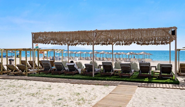 Studio Apartment 'Iguana 12' with Sea View, Wi-Fi and Air Conditioning
