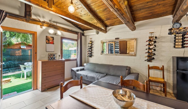 Studio Apartment "Casa delle Rose" with Mountain View, Shared Pool & A/C