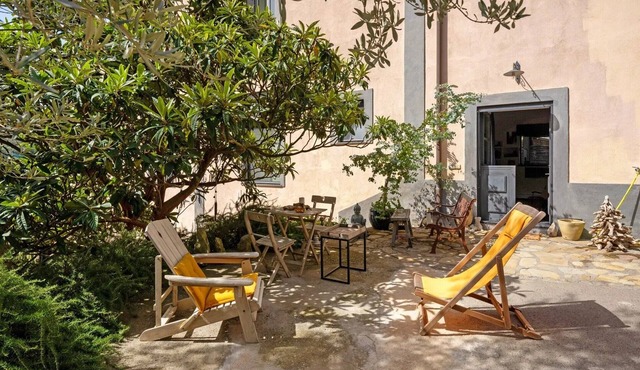 Studio Apartment 'Il Vecchio Forno' with Mountain View, Private Terrace and Wi-Fi