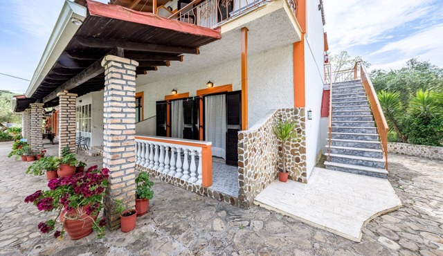 Studio Apartment 'Maltas 20' with Shared Terrace, Wi-Fi and Air Conditioning