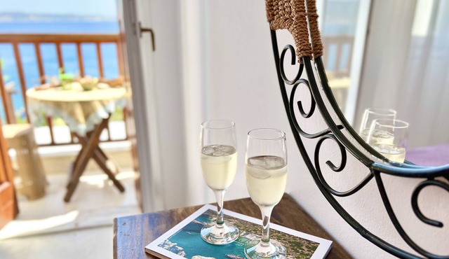 Studio Apartment 'Maya Mallis Seaview 2' with sea view, Wi-Fi and air conditioning