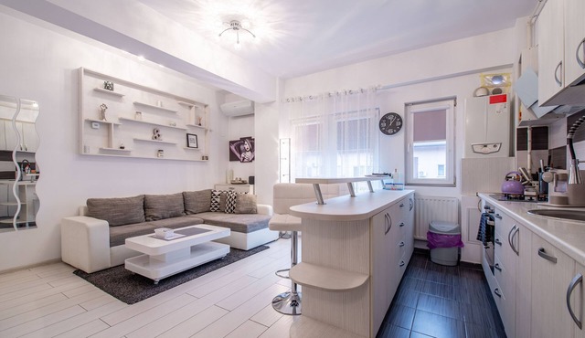 Studio Apartment Militari Residence Bucharest M1
