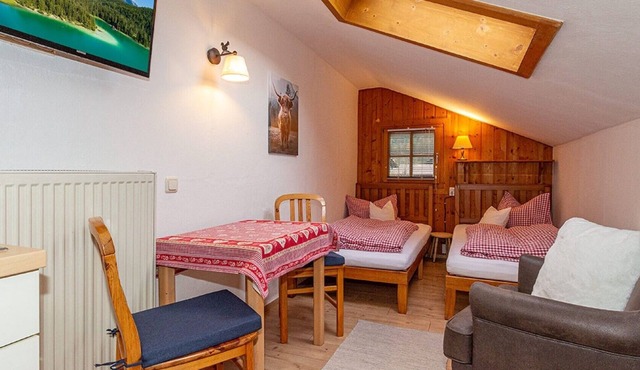 Studio Apartment 'Mini Apartment 3' with Mountain View, Shared Garden and Wi-Fi