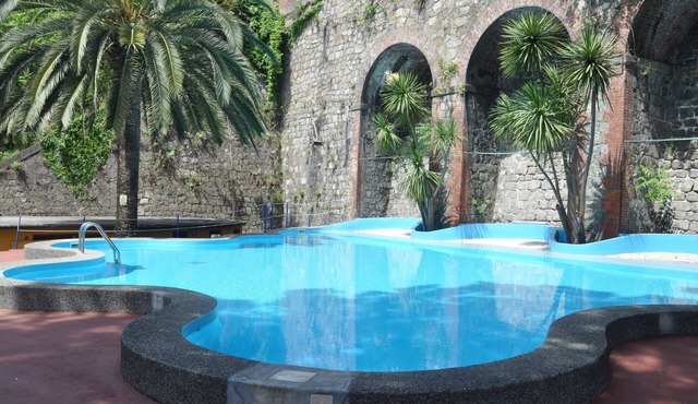 Studio Apartment Moneglia 35 near the beach with shared pool and Wi-Fi